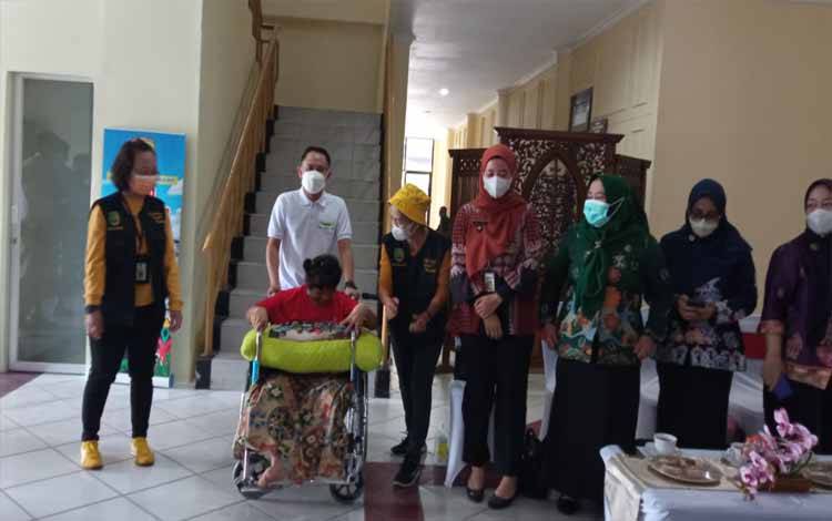 Saidah kembali ke Ibunya Setelah 2 Tahun Dirawat Pemerintah