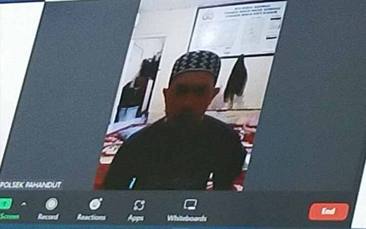 Jukir Curi Telepon Genggam Tertinggal di Dashboard Motor