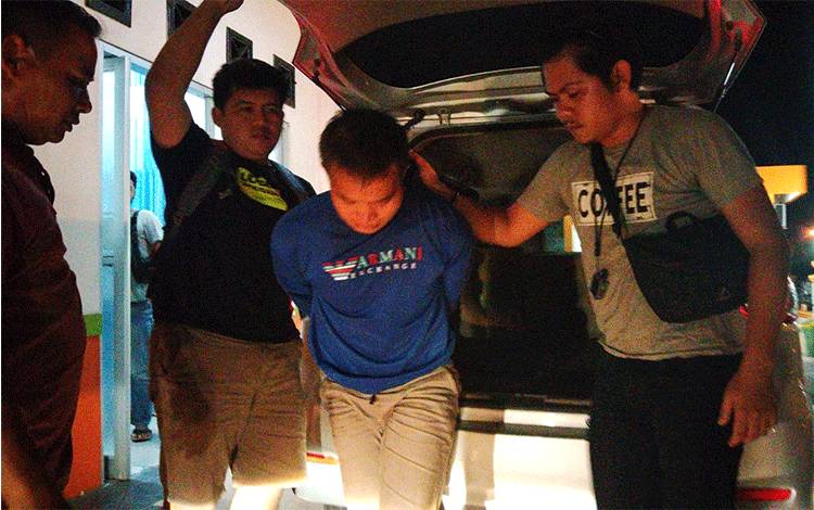 Polisi Tangkap Pelaku Pembobol ATM Bank Kalteng
