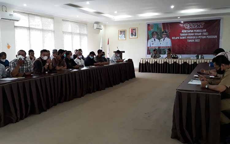 Harga TBS Kelapa Sawit Sampai Bulan Juni 2022 Masih Rendah