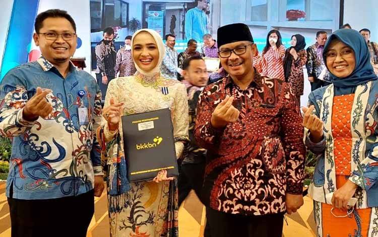 BKKBN Nilai Penghargaan MKK Bentuk Dedikasi Tinggi TP PKK Kalteng