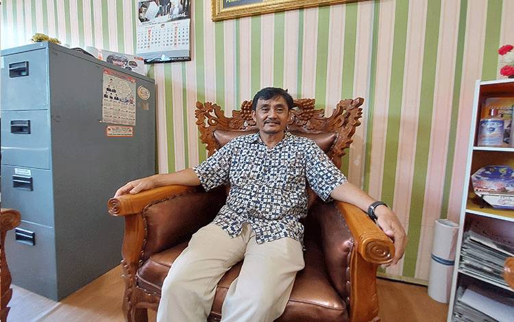 Ketua KPU Kapuas Berganti dan Satu Orang Komisioner Diberhentikan Sementara