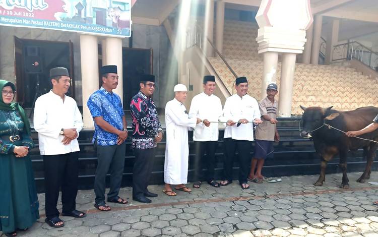Nadalsyah: Sapi Kurban Bantuan akan Disalurkan ke 9 Kecamatan