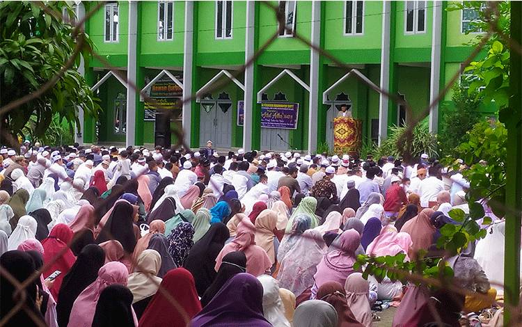 Sebagian Umat Muslim di Sampit Merayakan Iduladha Hari ini
