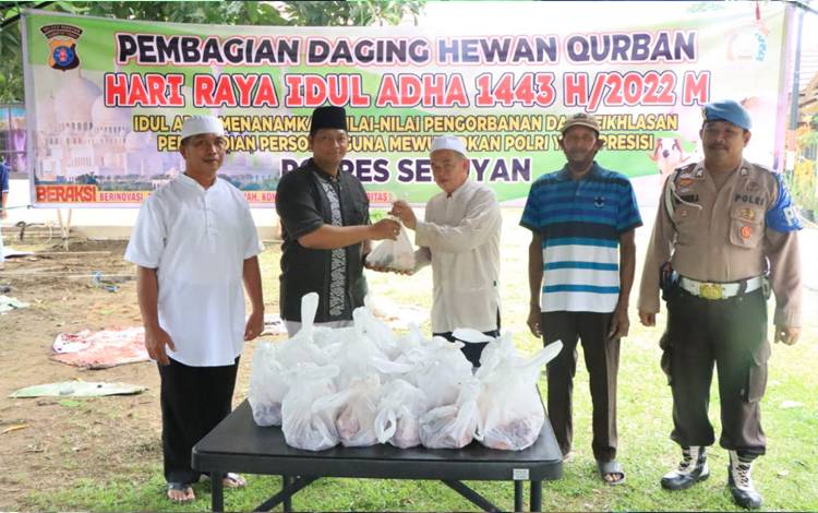 Iduladha 1443 H, Polres Seruyan Sembelih 5 Ekor Sapi dan 2 Kambing