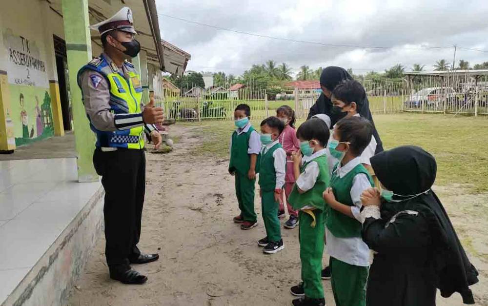 Tanamkan Budaya Tertib Lalulintas Sejak Dini, Satlantas Polres Seruyan Sambangi TK Asseruyaniah