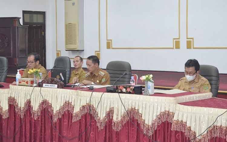 Bupati Tanggapi Pemandangan Umum Fraksi Pendukung Dewan Tentang Pertanggungjawaban APBD 2021