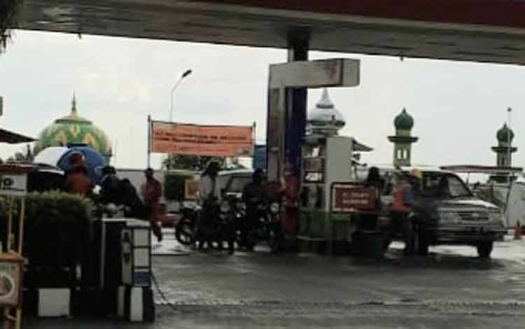 Kenaikan Harga BBM di Tengah Menurunnya Daya Beli Masyarakat Tidak Tepat