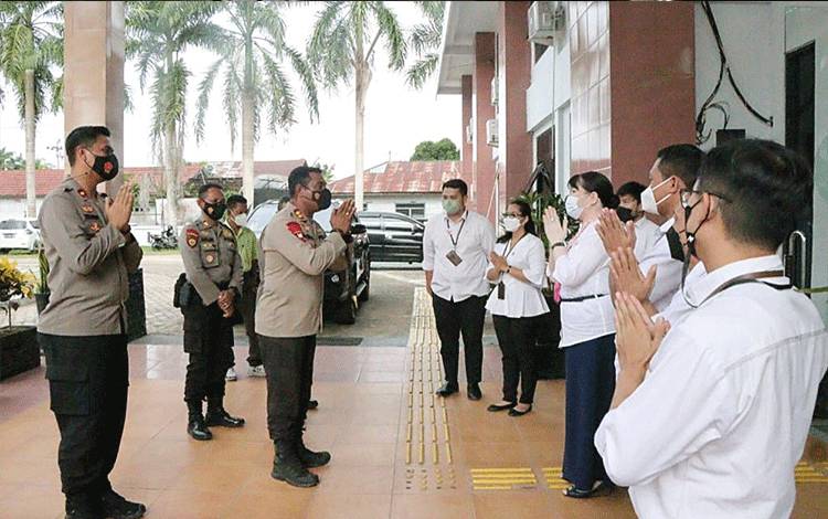 Kapolres Barito Timur Kunjungi Pengadilan Negeri Tamiang Layang