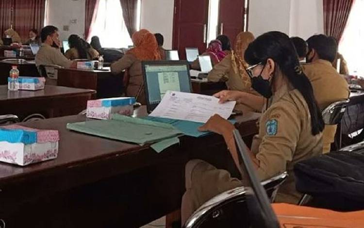 Bendahara Sekolah Dilatih Susun Laporan BOS