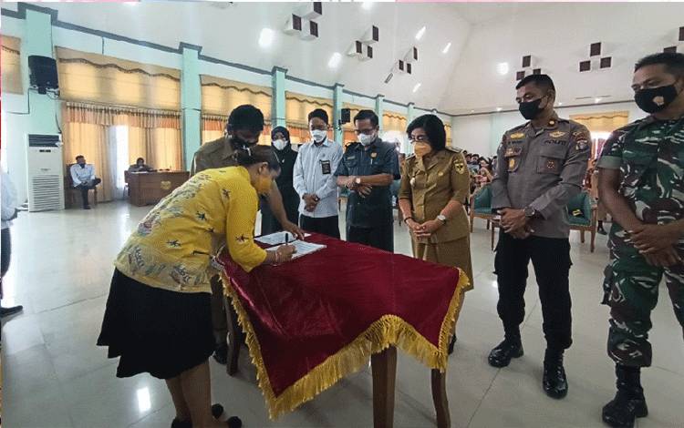Wakil Bupati Gumas: Perempuan Potensial untuk Turut Serta dalam Pembangunan