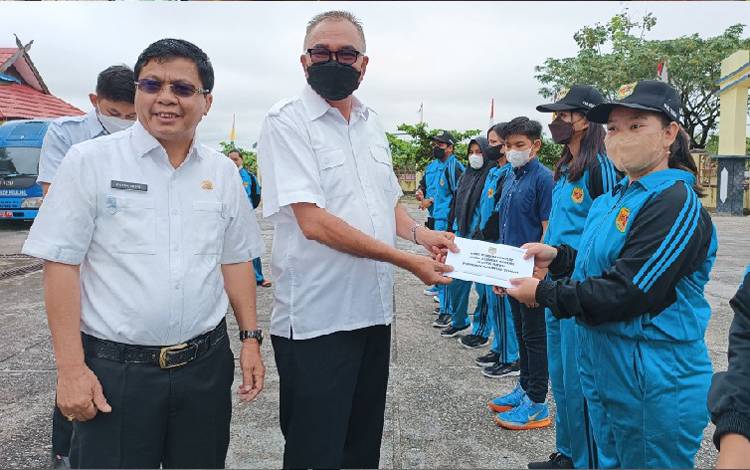 Atlet Asal Gunung Mas Peraih Medali Popprov Kalteng Dapat Bonus