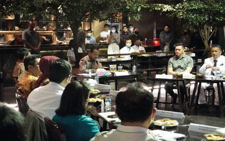 Menteri Investasi Dalami Kasus Perizinan Holywings Group