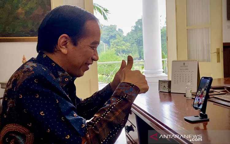 Presiden Beri Selamat kepada Apriyani/Fadia Juarai Singapora Open 2022