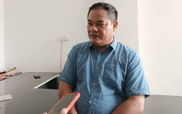 Anggota DPRD Gunung Mas Dukung AMGM Lakukan Aksi Damai Blokade Jalan