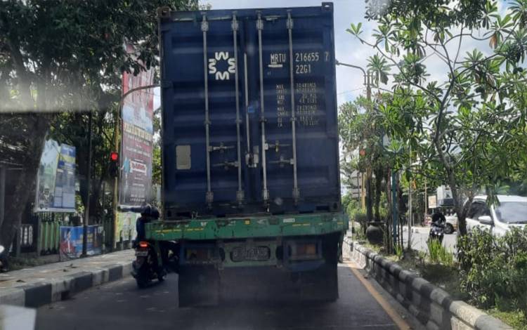 Bupati Kotim Larang Perusahaan Sewa Angkutan yang Berplat Non KH