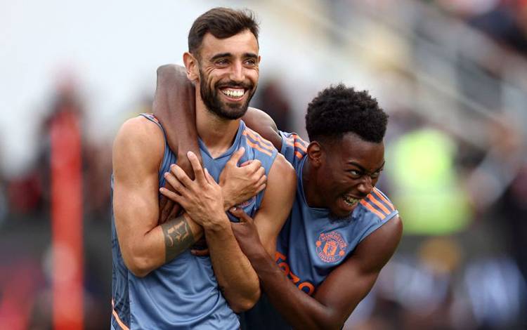 Fernandes Senangi Disiplin Keras Erik ten Hag di Manchester United