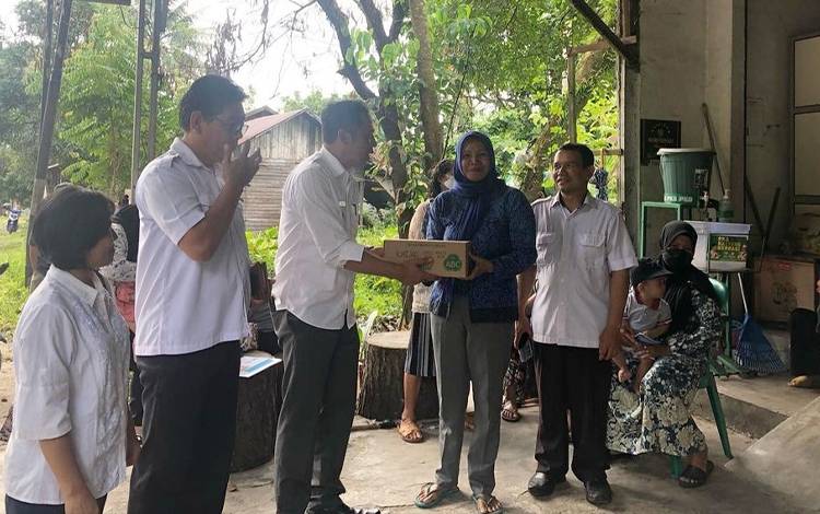 Camat Bukit Batu Peduli Posyandu