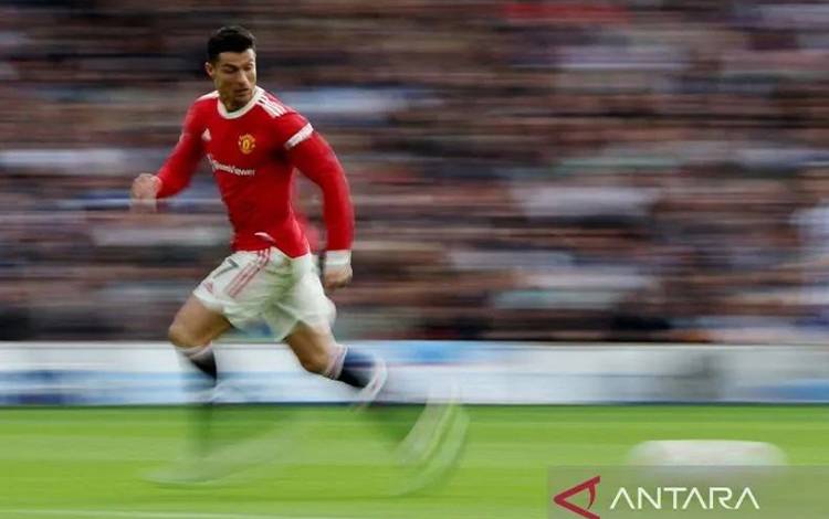 Cristiano Ronaldo Terbuka Dipinjamkan ke Napoli