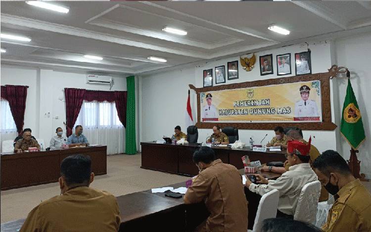 Pemkab Gumas Gelar Mediasi antara Masyarakat dengan PBS