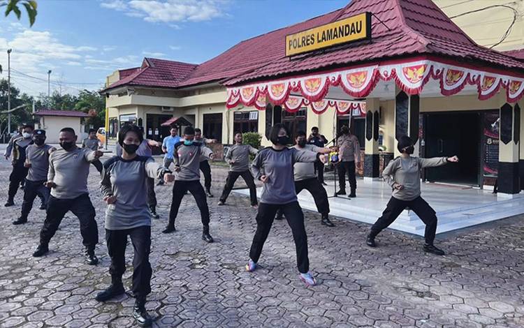 Personel Polres Lamandau Asah Kemampuan Bela Diri?