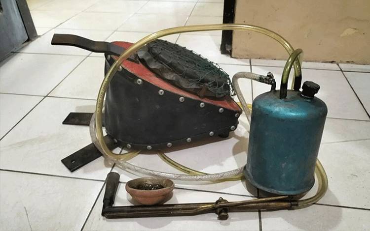 Polres Lamandau Amankan Pembawa Butiran Emas Hasil Tambang Ilegal