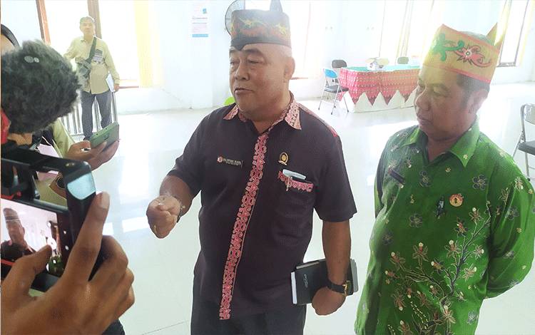 Hukum Adat Persampahan di MB Ketapang Tak Boleh Bertentangan dengan Hukum Positif
