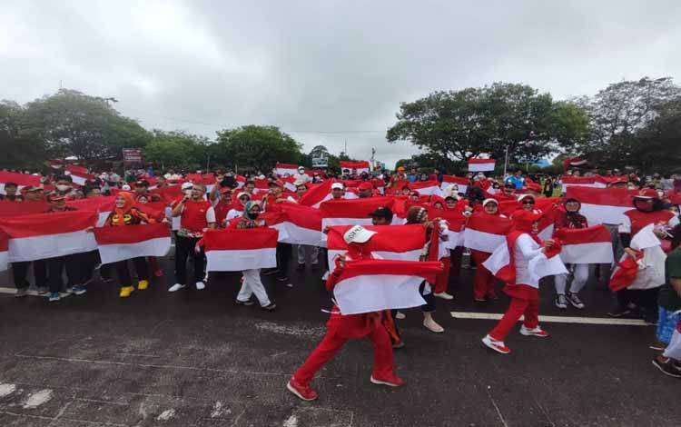 Gerakan Merah Putih, Pemprov Kalteng Bagikan 1 Juta Bendera