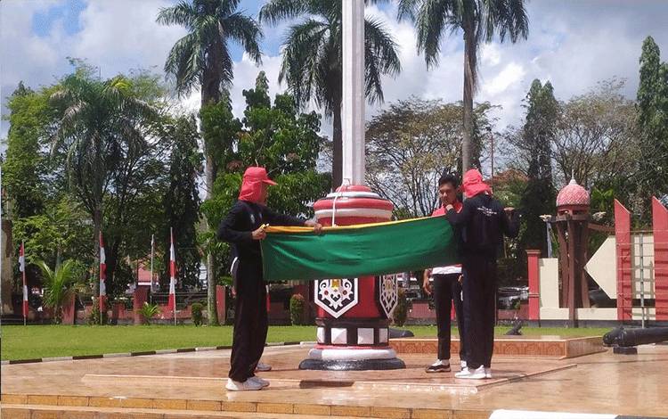 Dadang Apresiasi Paskibra Kotim