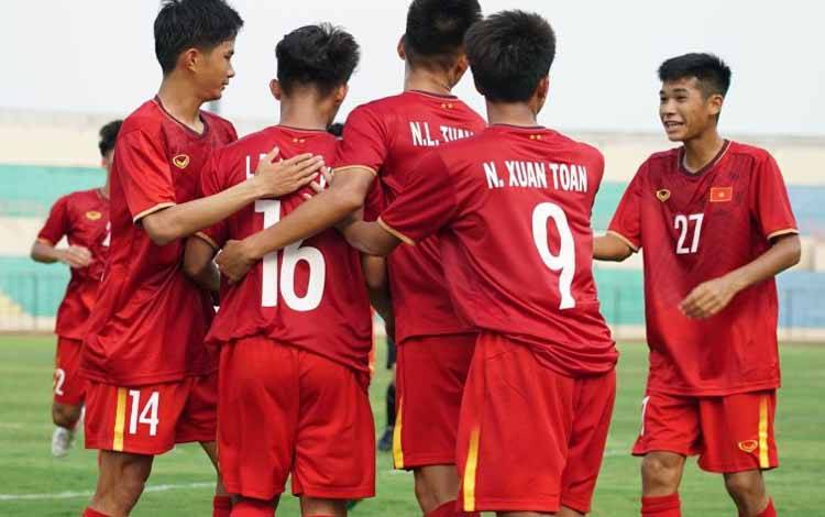 Timnas U-16 Vietnam Menjauh dari Indonesia Seusai Bantai Filipina 5-0