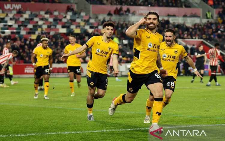 Man United Lirik Ruben Neves jika Gagal Daratkan Frenkie de Jong