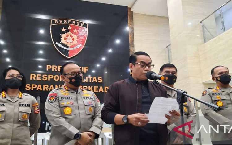 Penyidik Tahan Bharada E di Rutan Bareskrim Usai Pemeriksaan Tersangka