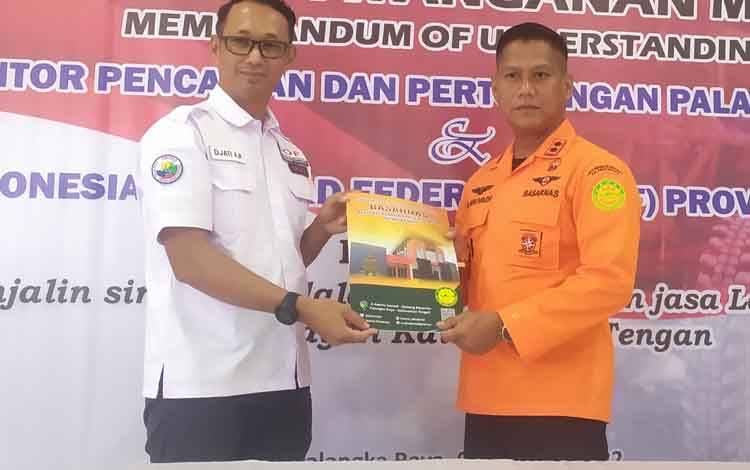 Basarnas dan Pengda IOF Kalteng Jalin Kerja Sama Pelayanan Pertolongan dan Pencarian