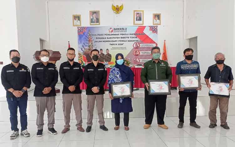 Bawaslu Barito Timur Sosialisasi Pengawasan Pemilu Partisipasif