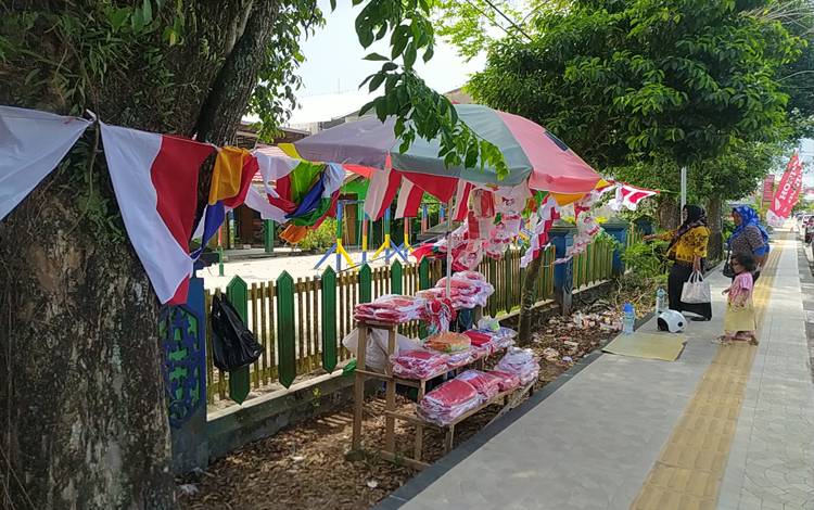 Ini Harga Bendera Hingga Umbul-umbul di Kota Sampit