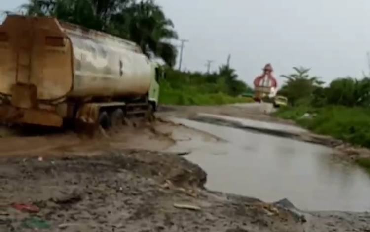 DPRD Kotim Sikapi Perusahaan Abaikan Perbaikan Jalan Lingkar Selatan