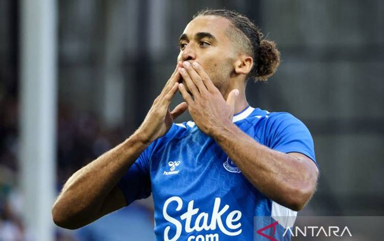 Onana Selamatkan Everton dari Kekalahan Saat Imbang 1-1 dengan Palace
