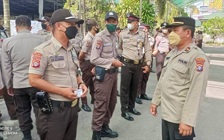 74 Satpam di Palangka Raya Dibekali Kemampuan Menjaga Kamtibmas