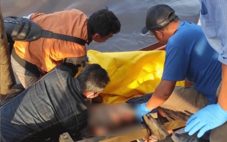 Laki-laki Ditemukan Tewas di Kelotok Diduga Korban Pembunuhan