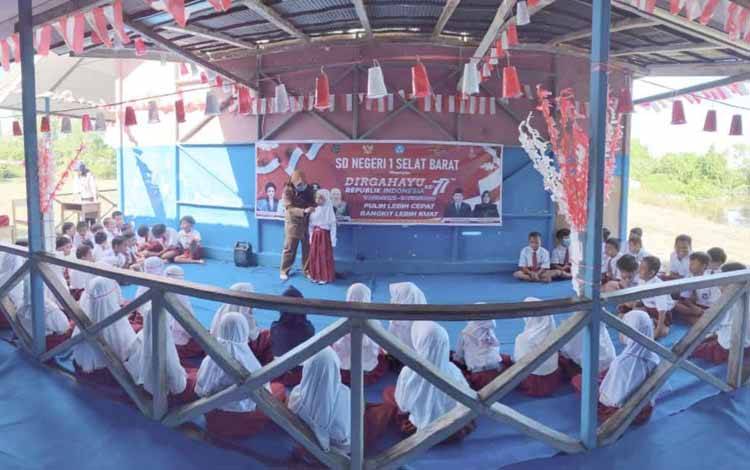 SDN 1 Selat Barat Gelar Berbagai Perlombaan Bagi Peserta Didik Semarakkan HUT RI