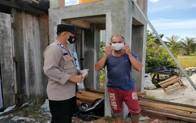 Polsek Rakumpit Terus Edukasi Pentingnya Protokol Kesehatan
