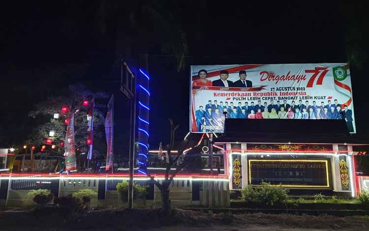 Sambut HUT RI, Gedung DPRD Kotim Dipercantik