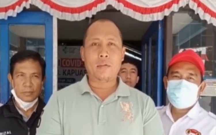 Legislator Kapuas Ini Apresiasi Lifter Angkat Besi Ikuti Kejurnas