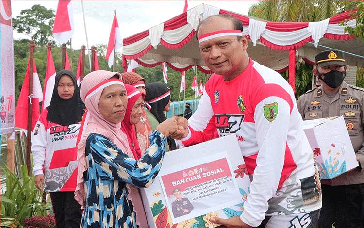 Pesan Kapolda Kalteng Saat Glorifikasi Bendera Merah Putih di Bendungan Karau