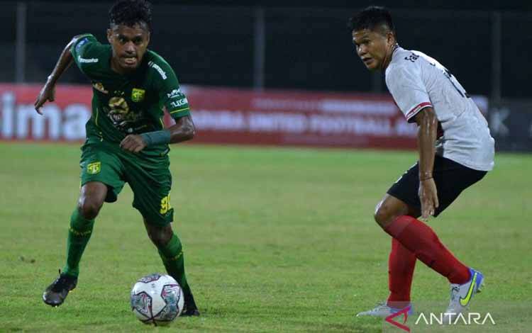 Persebaya Gagal Patahkan Rekor Madura United Seusai Bermain Imbang 2-2