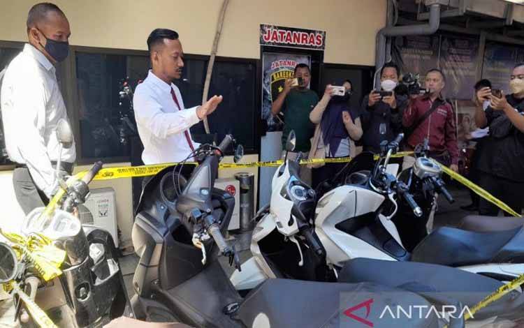 2 Oknum Polisi Ditangkap karena Rampas Motor Modus Razia