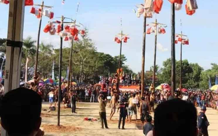 Nadalsyah: Panjat Pinang Mengajarkan Berjuang dan Kerjasama
