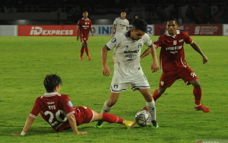 Vidal Syukuri Pencapaian Bagus Bersama Persita Tangerang