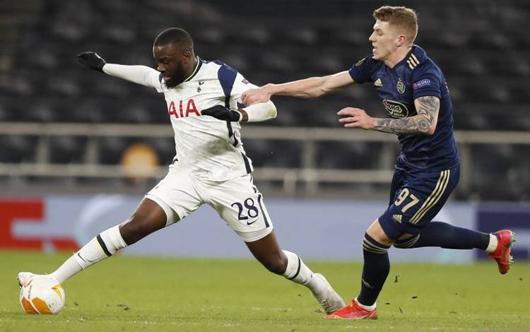 Napoli Dikabarkan Sepakat dengan Spurs untuk Pinjam Tanguy Ndombele