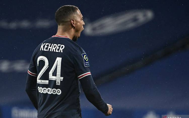 West Ham Resmi Dapatkan Thilo Kehrer dari Paris Saint-Germain
